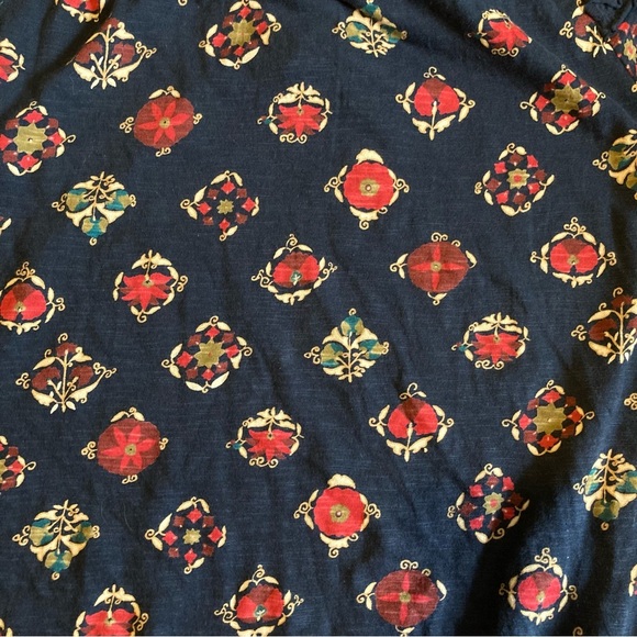 Wonderly 100% Cotton Long Sleeved Knit Blouse in Navy with Floral Design - Picture 7 of 9